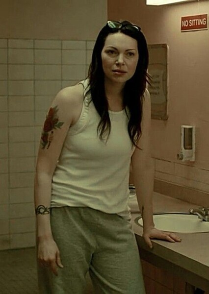 Laura Prepon photo