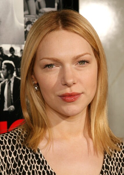 Laura Prepon photo