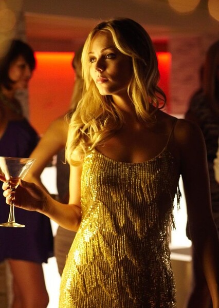 Laura Vandervoort photo