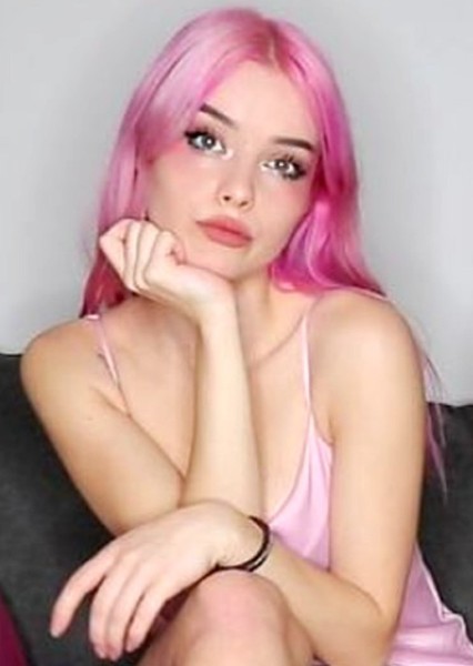 Lauren Burch photo