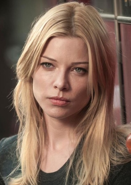 Lauren German photo