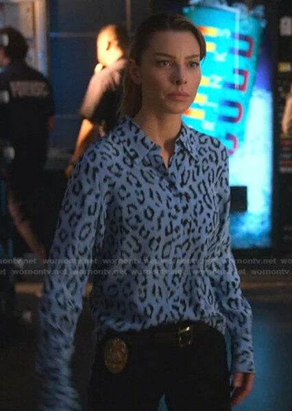 Lauren German photo