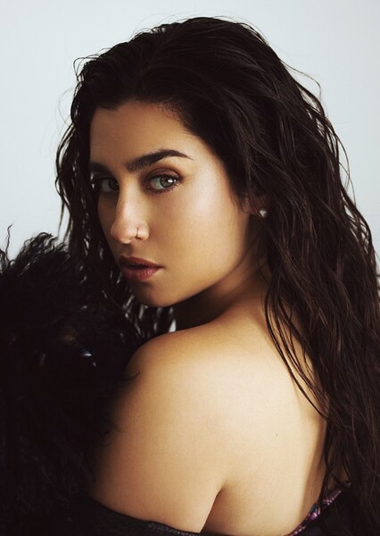 Lauren Jauregui photo