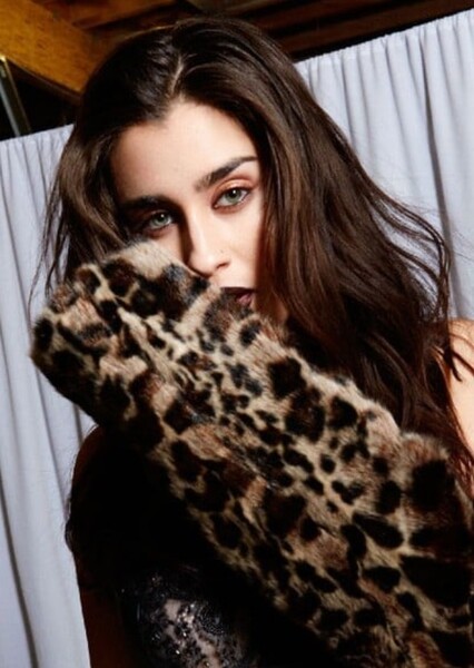 Lauren Jauregui photo