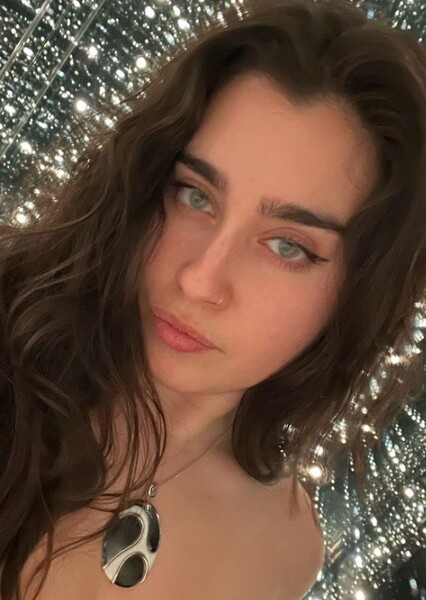 Lauren Jauregui photo