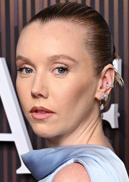 Lauren Lyle photo