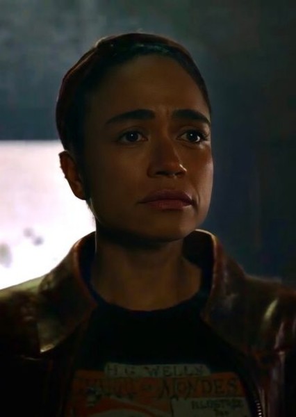Lauren Ridloff photo