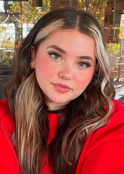 Lauren Spencer-Smith photo