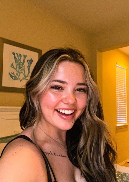 Lauren Spencer-Smith photo