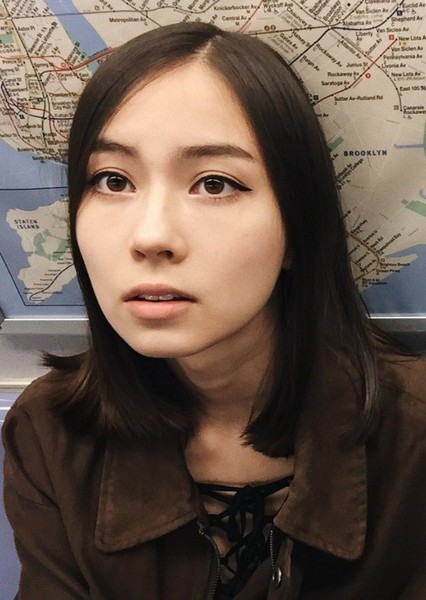 Lauren Tsai photo