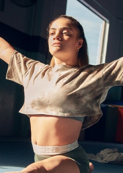 Laurie Hernandez photo