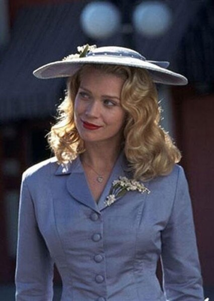 Laurie Holden photo