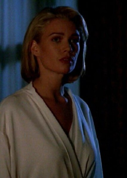 Laurie Holden photo