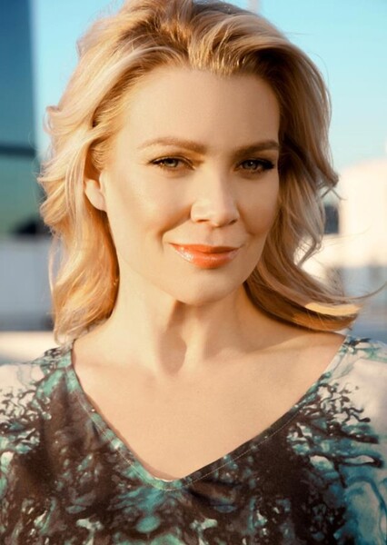 Laurie Holden photo