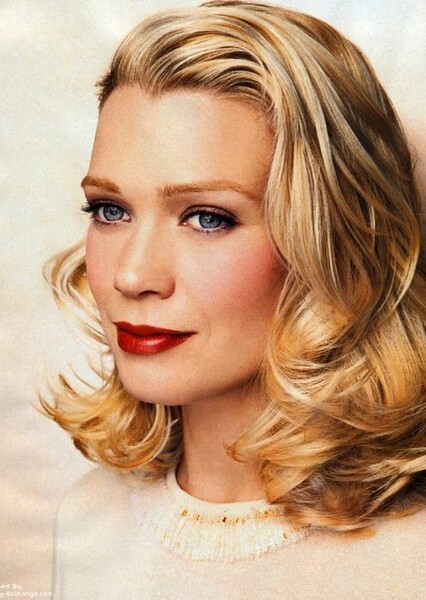Laurie Holden photo