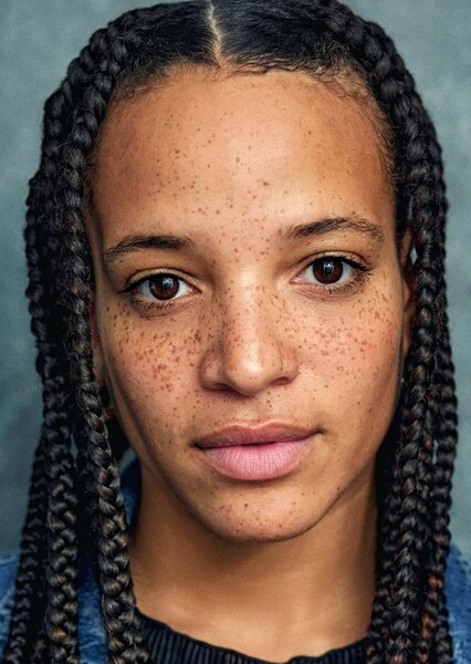 Laya Lewis photo