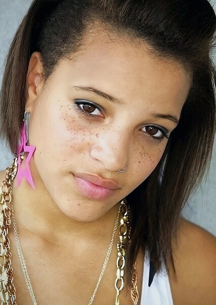 Laya Lewis photo