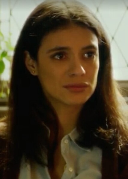 Laysla De Oliveira photo