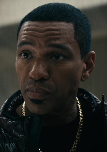 Laz Alonso photo