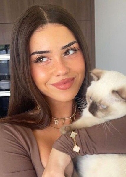 Leah Halton