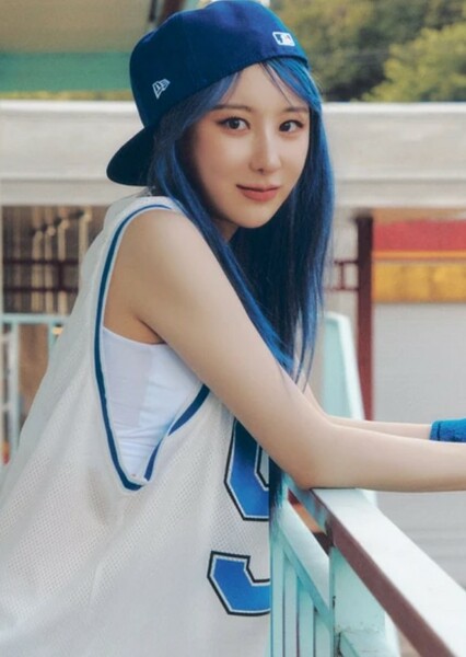Lee Chae-yeon photo