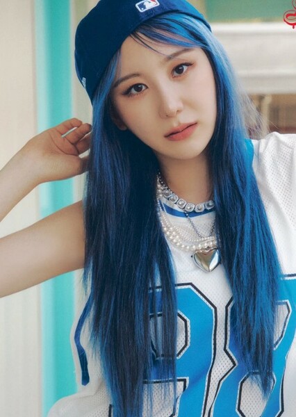 Lee Chae-yeon photo