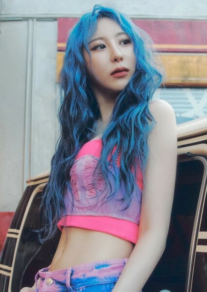 Lee Chae-yeon photo
