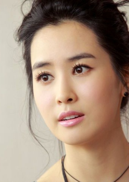 Lee Da-hae photo