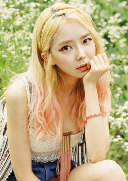 Lee Hyo-eun photo