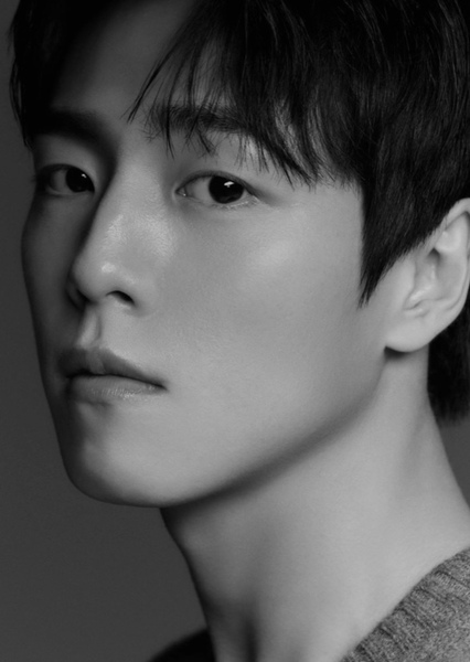 Lee Hyun-woo photo