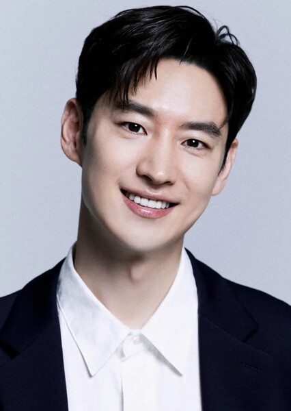 Lee Je-hoon photo
