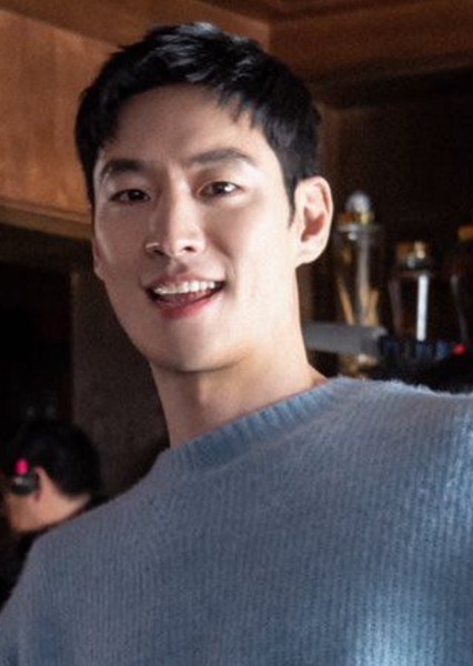 Lee Je-hoon photo