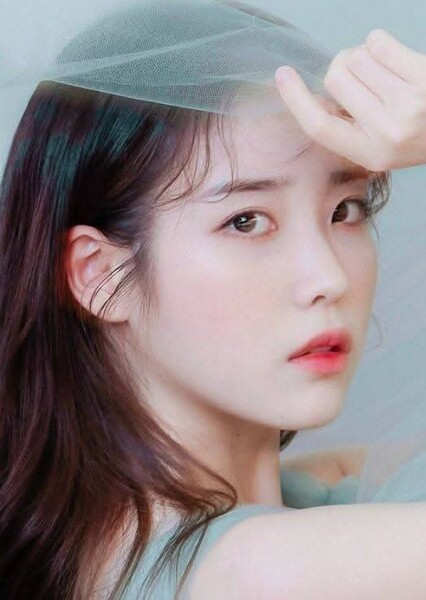 Lee Ji-eun (IU)