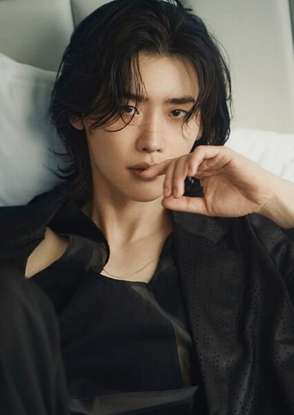 Lee Jong-suk
