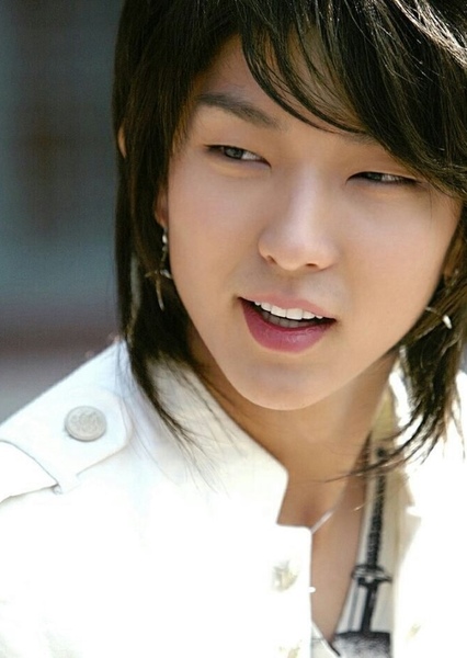 Lee Joon-gi photo