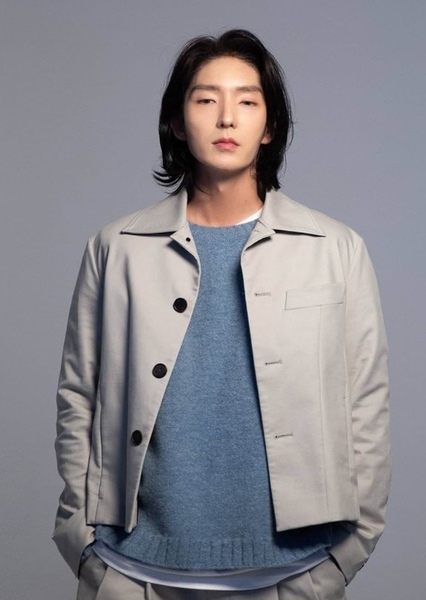 Lee Joon-gi photo