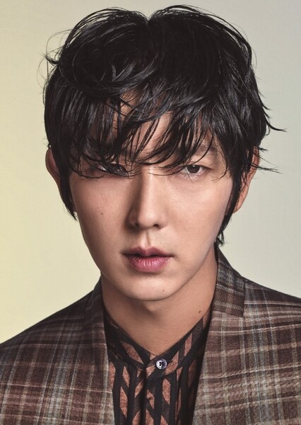 Lee Joon-gi photo