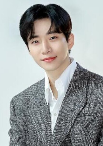 Lee Jun-ho photo