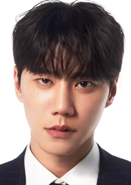 Lee Jun-young photo