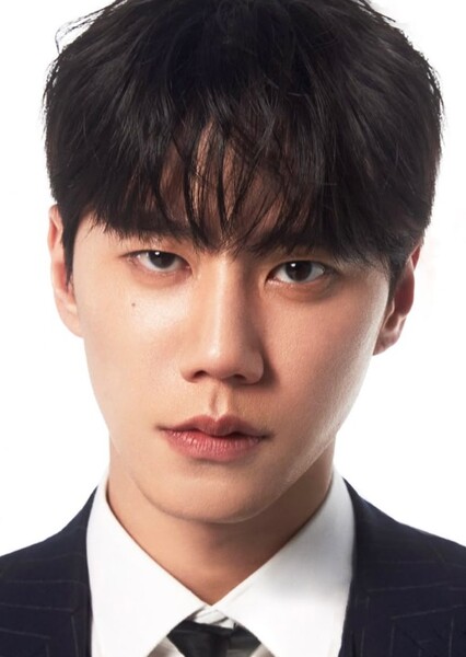 Lee Jun-young photo