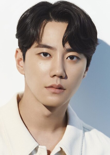 Lee Jun-young photo