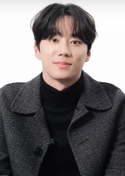 Lee Jun-young photo