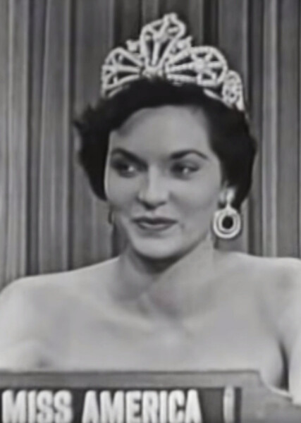 Lee Meriwether photo