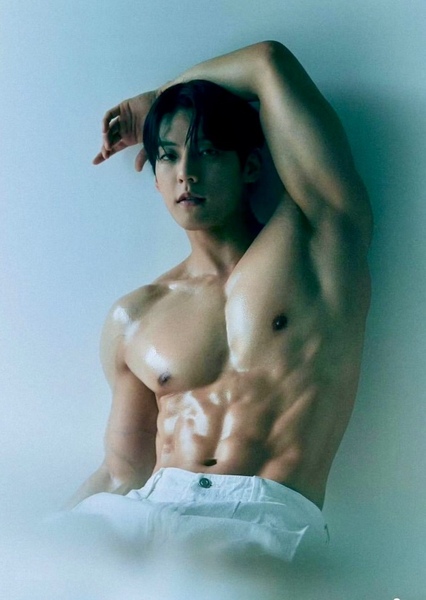Lee Min-hyuk (Huta) photo