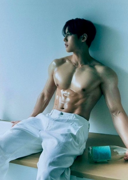 Lee Min-hyuk (Huta) photo