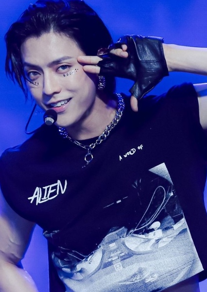 Lee Min-hyuk (Huta) photo