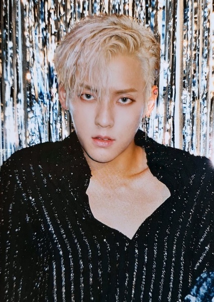 Lee Min-hyuk (Huta) photo