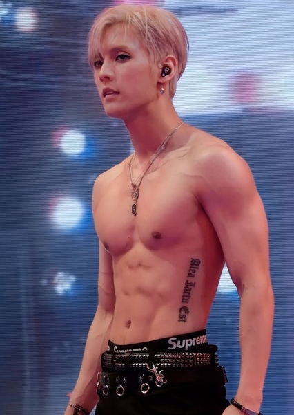 Lee Min-hyuk (Huta) photo