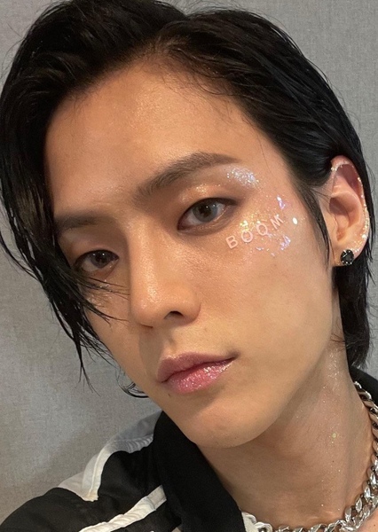 Lee Min-hyuk (Huta) photo