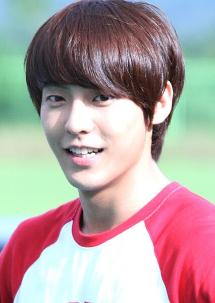 Lee Min-hyuk (Huta) photo